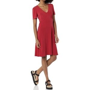 NEW Women's Sz Medium Rasp Red Short Sleeve V-neck Gathered Fit & Flare Dress